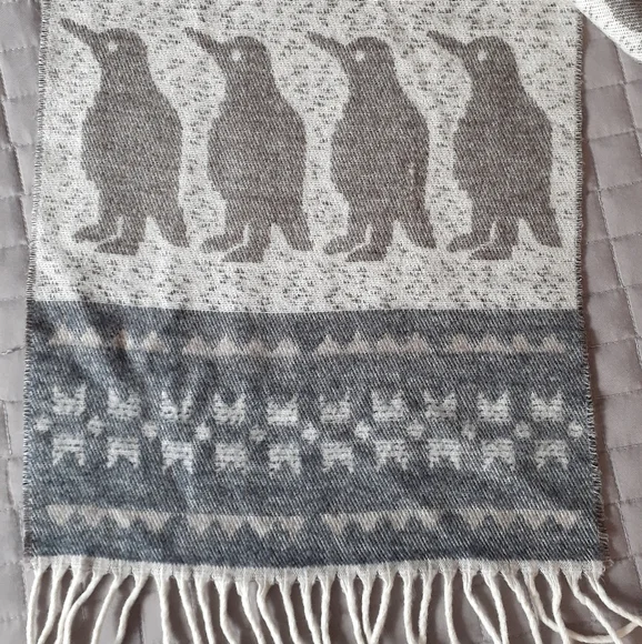 Scarf - Picture 3 of 3